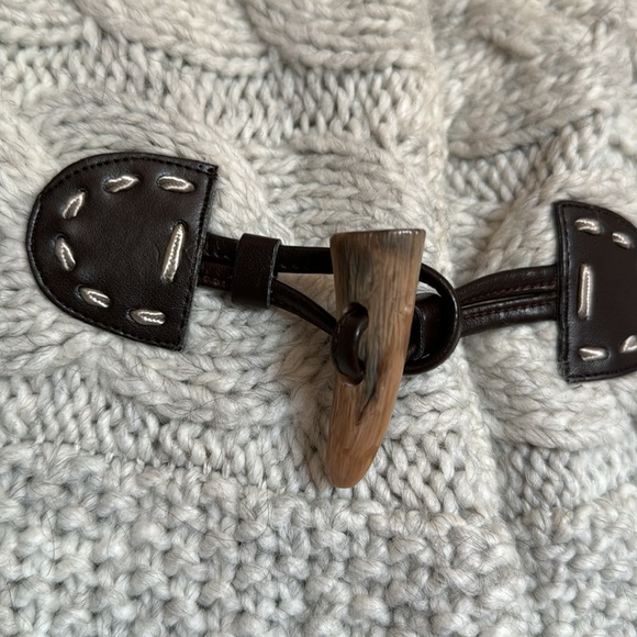 Ann Taylor Loft Cardigan - Picture 3 of 4